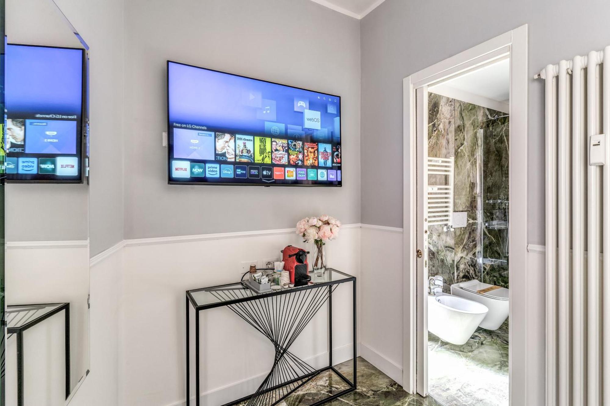 Spanish Step Dream & Cozy Casa Roma
